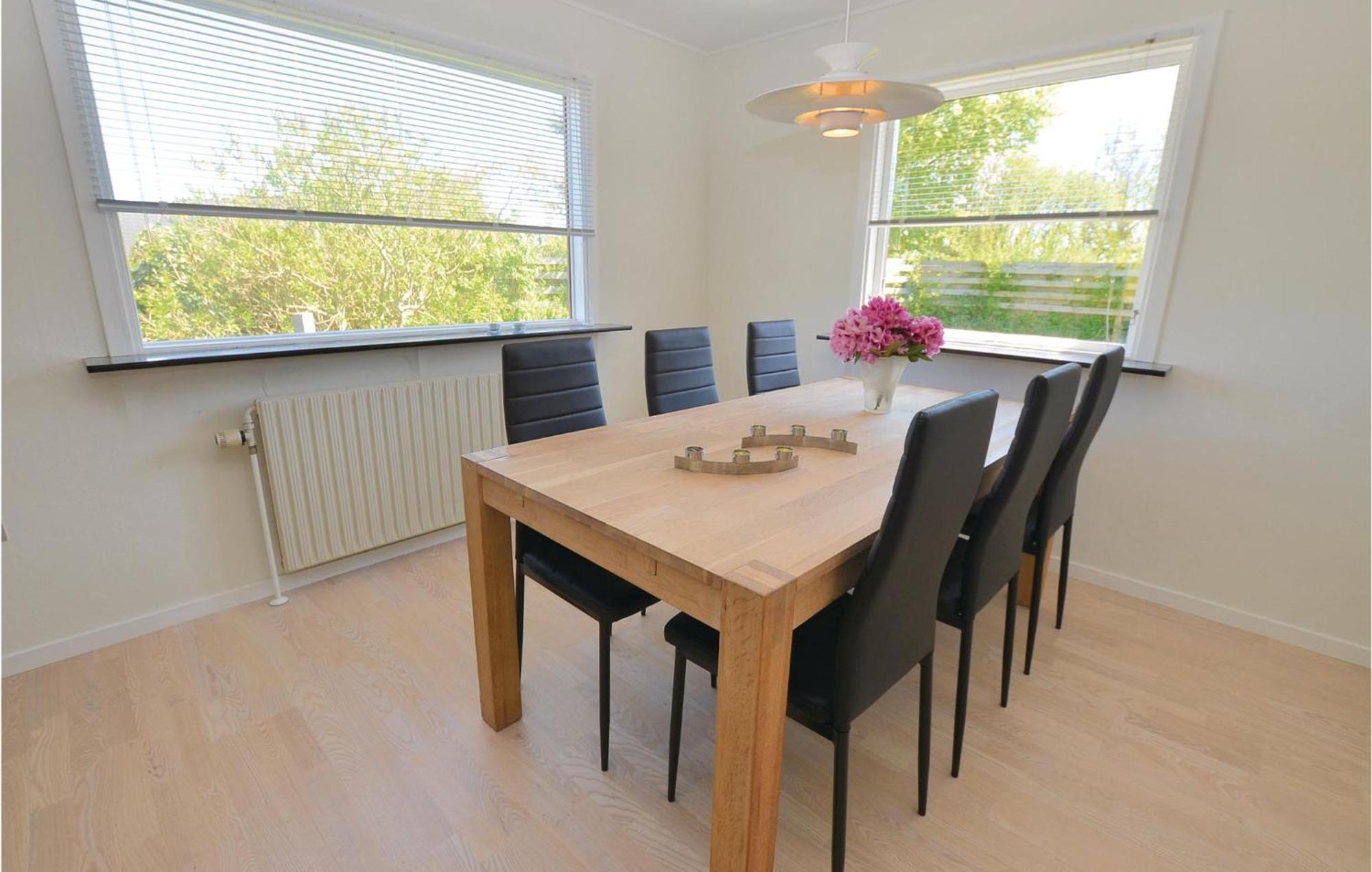 Stunning Home In Augustenborg With Kitchen Екстериор снимка